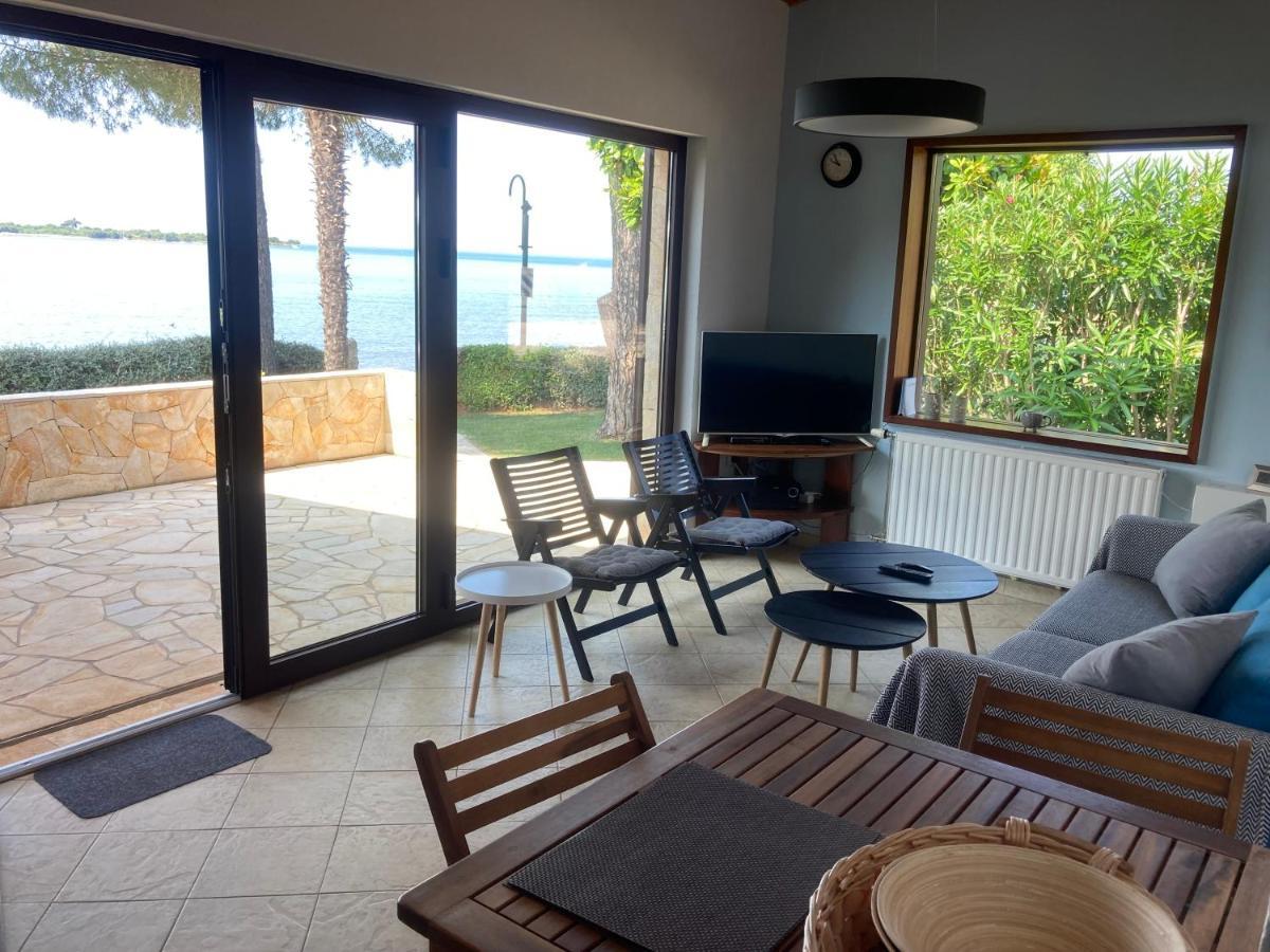 Karigador Beach House Exterior foto